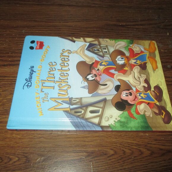 Disney's The Three Musketeers (Disney's Wonderful World of Reading, 2004) Book - Picture 3 of 3